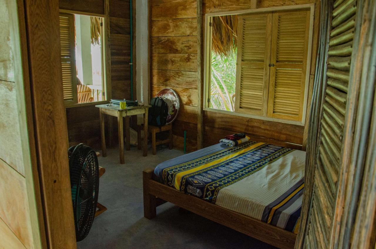 Rainbow Hostel San Bernardo del Viento ภายนอก รูปภาพ